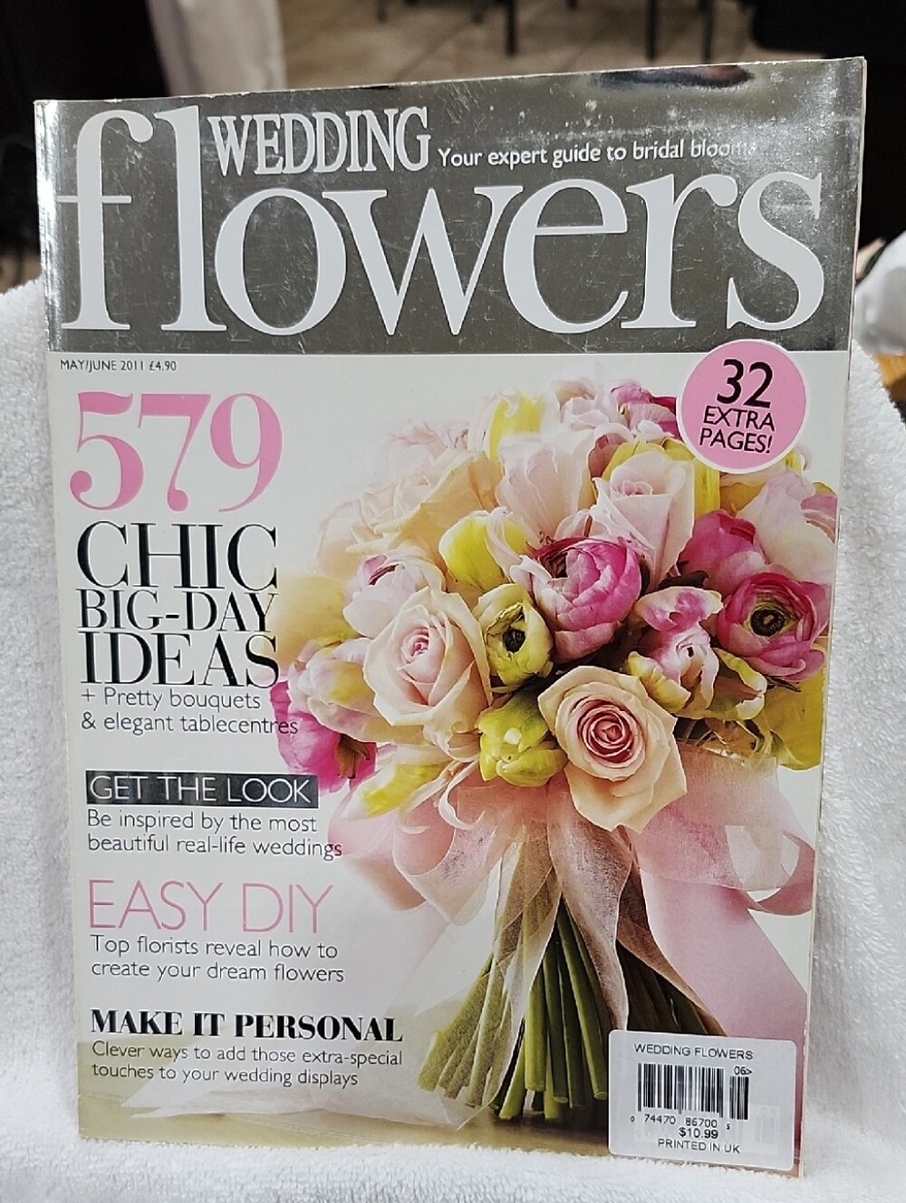 MAY/JUNE 2011 ISSUE OF WEDDING  FLOWERS MAGAZINE